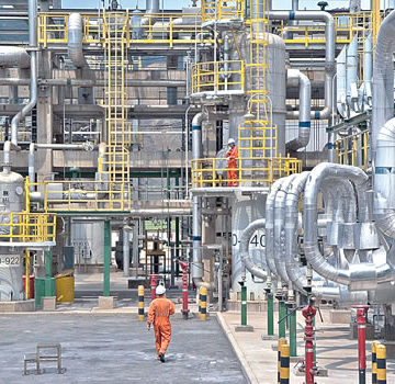 Dangote refinery poised to reach full capacity amidst global oil demand surge