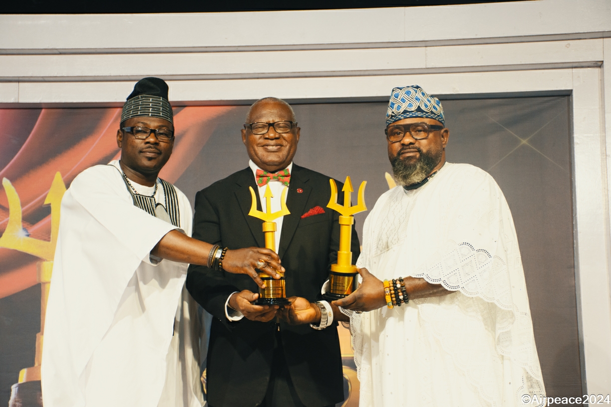 Air Peace, Allen Onyema Celebrate Double Victory at Marketing Edge Awards 2024