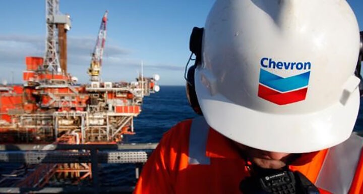 Chevron Targets Billions in Free Cash Flow Growth Amid Hess Acquisition Prospects