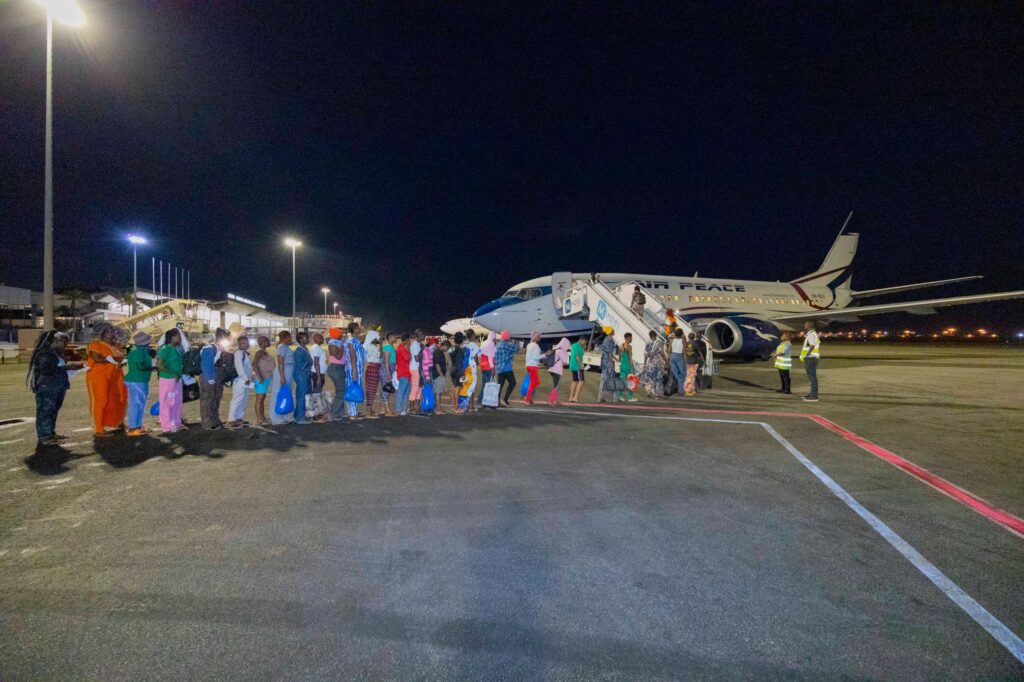 Air Peace: A Beacon of Hope for Nigerians in Distress, Leading by Patriotic Example 4 IMG 20250511 WA00961