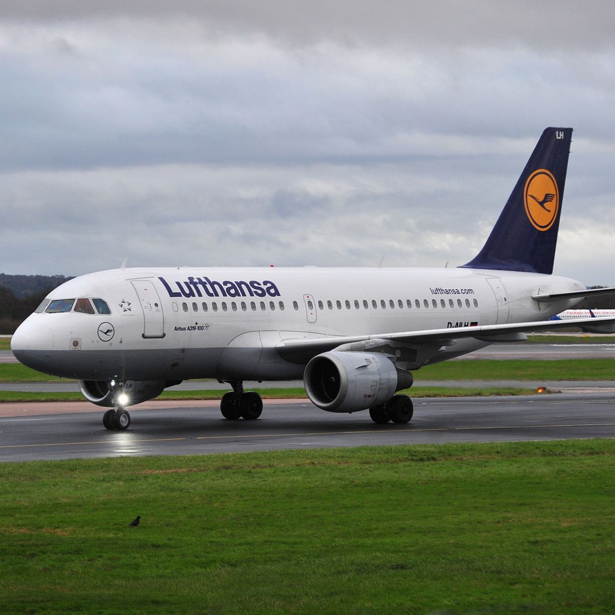 Lufthansa Clarifies Abuja Flight Incident: Weather, NOTAM Acknowledged as Airline Apologises for Passenger Disruptions 1 Lufthansa Clarifies Abuja Flight Incident: Weather, NOTAM Acknowledged as Airline Apologises for Passenger Disruptions