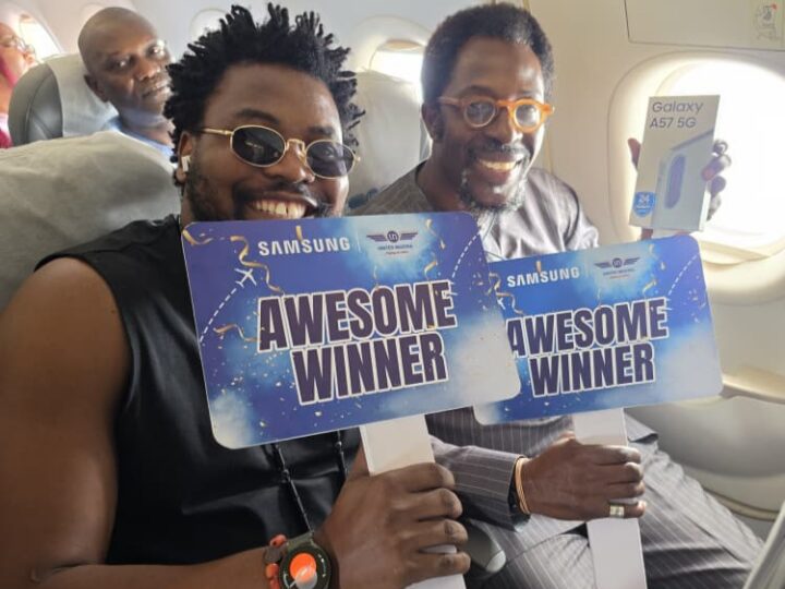 United Nigeria Airlines, Samsung Delight Travellers With New Galaxy Phones in ‘Awesome Row’ Campaign