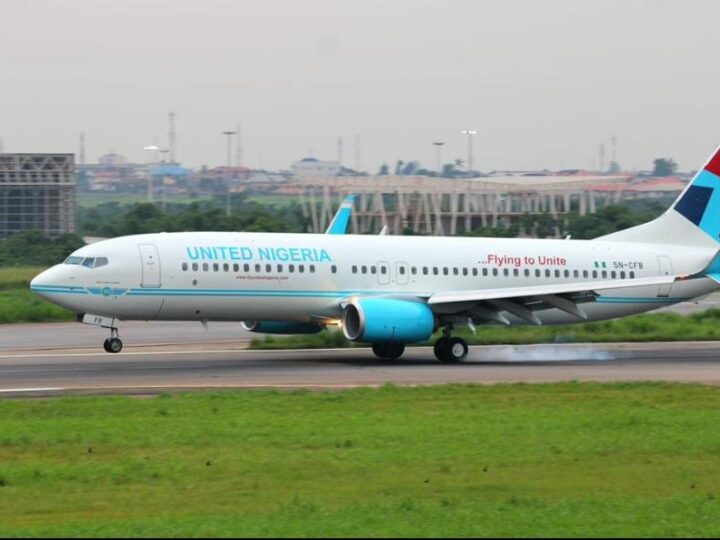 United Nigeria Airlines pledges N20m to sustain Chinua Achebe Prize for Fiction for 10 years