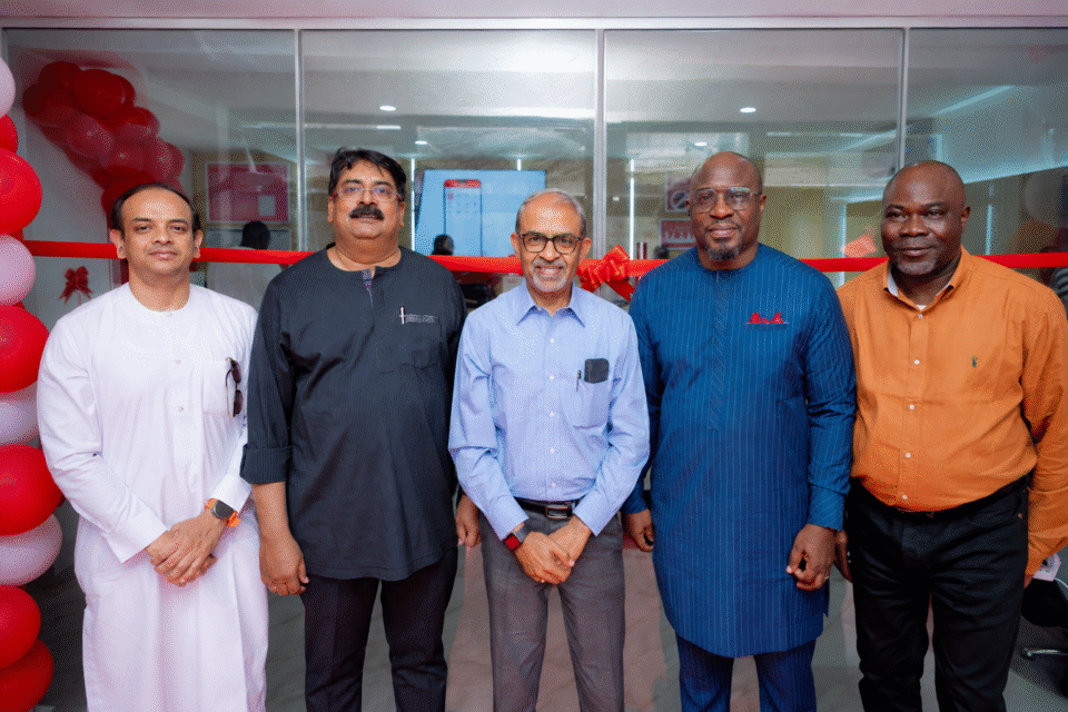 Airtel Africa CEO Commissions Two Premium Experience Centres in Lagos 2 272564